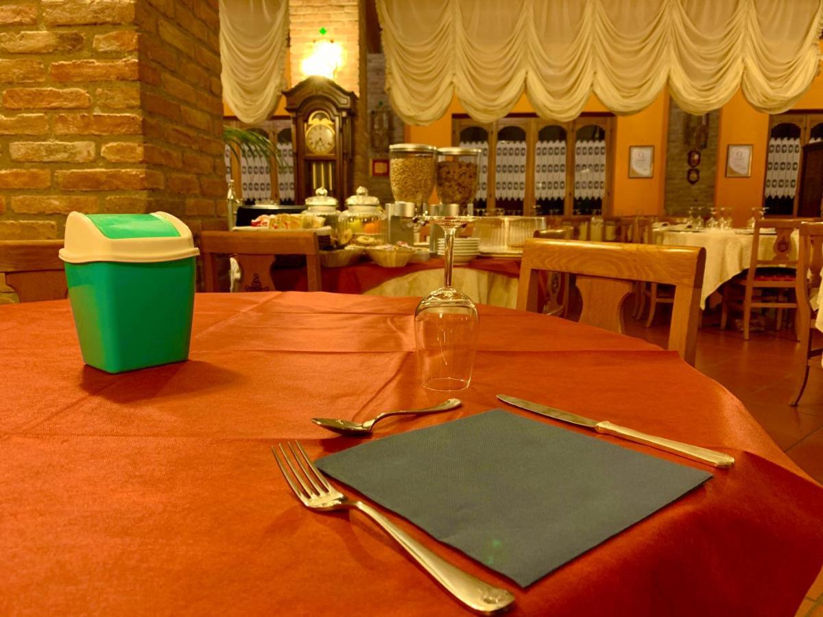 Villa Agriturismo Corte Montini à Santa Giuletta Extérieur photo